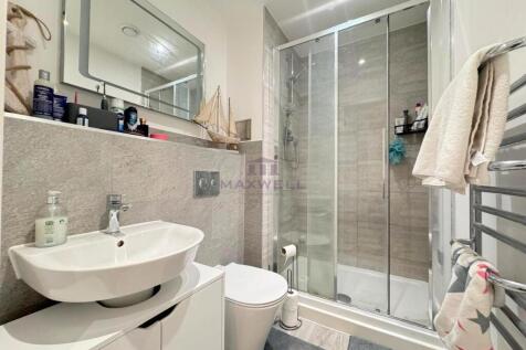 For Sale, Buy - 2 bed in Harlow, CM20 - MaxwellPro