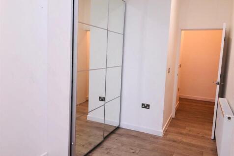 2 Bed two bath flat to rent in Harlow, Maxwellprop