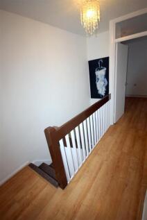 Double room for rent, let in 4 bedroom share house