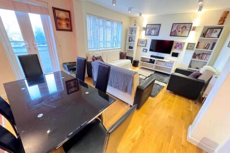 3 Bed for sale, Buy in Lonond, NW11 - Maxwellprope