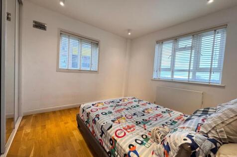 3 Bed for sale, Buy in Lonond, NW11 - Maxwellprope
