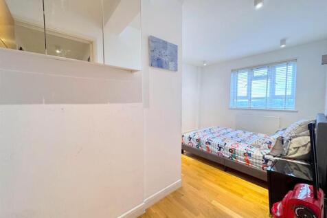 3 Bed for sale, Buy in Lonond, NW11 - Maxwellprope