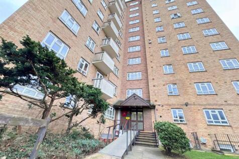 3 Bed for sale, Buy in Lonond, NW11 - Maxwellprope