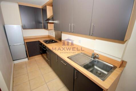 To Let, Rent - 2 bed, 2 bath flat in Kent, ME16 - 