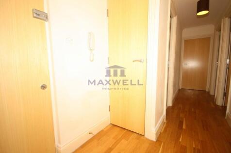 To Let, Rent - 2 bed, 2 bath flat in Kent, ME16 - 