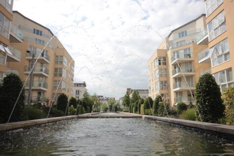 EN-SUITE DOUBLE ROOM for rent, Canada Water, Maxwe