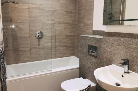 2 Bed two bath flat to rent in Harlow, Maxwellprop