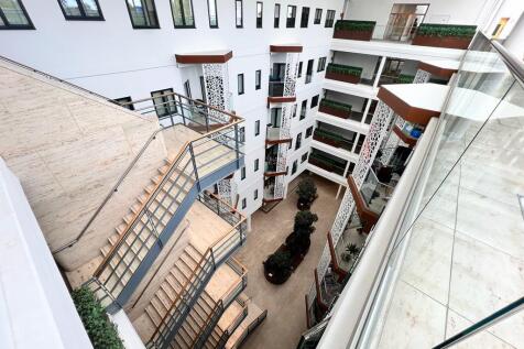 2 Bed two bath flat to rent in Harlow, Maxwellprop