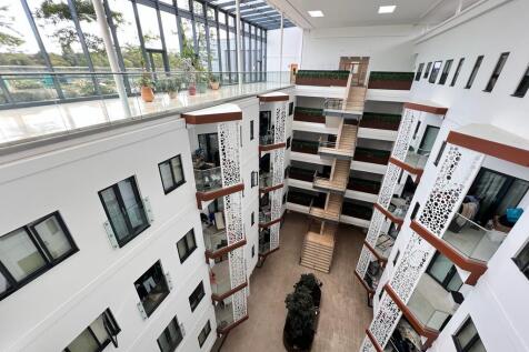 2 Bed two bath flat to rent in Harlow, Maxwellprop