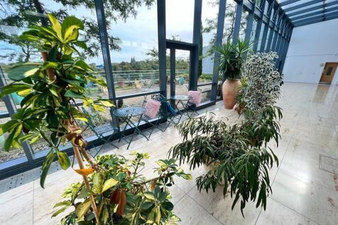 2 Bed two bath flat to rent in Harlow, Maxwellprop