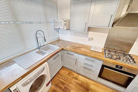 To Let, Rent -  Double room near Brick Lane, Londo