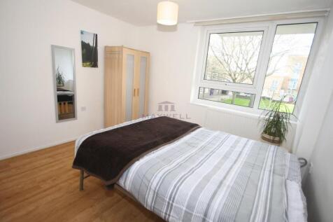 Double room for rent, let in 4 bedroom share house