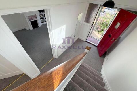 A three-bedroom for rent, Tunbridge Wells, TN4.