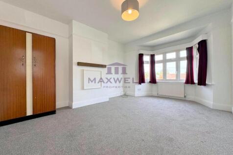A three-bedroom for rent, Tunbridge Wells, TN4.