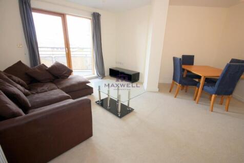 2 bed 2 bath for rent in Bow, E3
