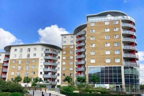 2 bed 2 bath for rent in Bow, E3