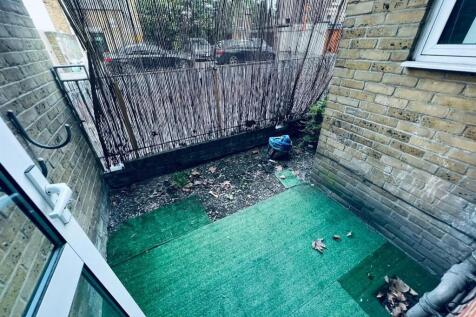 To Let, Rent - 2 bed in Campbell Road, London, E3 