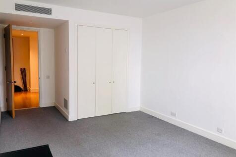 To let, Rent - 2 bed luxury flat in Canary Wharf, 
