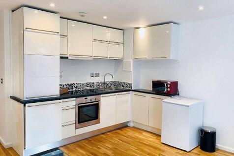 To Let, Rent - Studio apartment in Canary Wharf, L