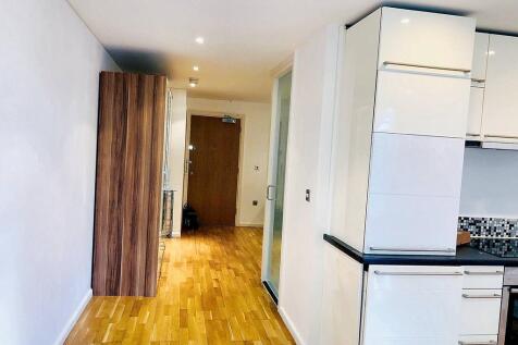 To Let, Rent - Studio apartment in Canary Wharf, L
