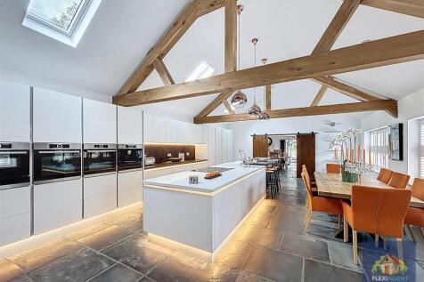 Kitchen/Dine
