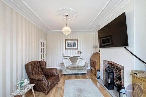 Rear Lounge