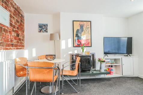 Living/Kitchen