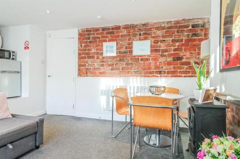 Living/Kitchen