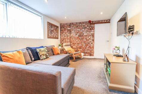 Living/Kitchen