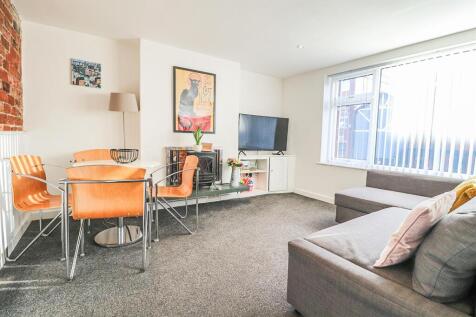 Living/Kitchen