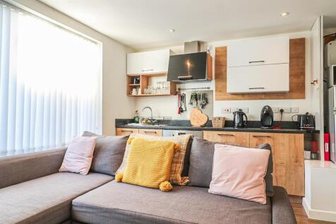 Living/Kitchen