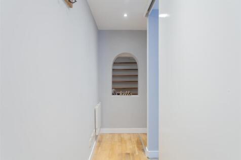 Allen Rd N16 (5).jpg