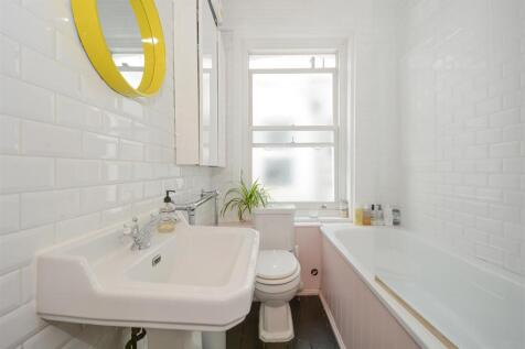 Eagle Mansions (15).JPG