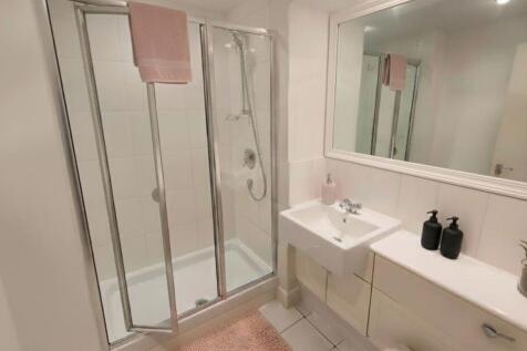 bath1.JPG