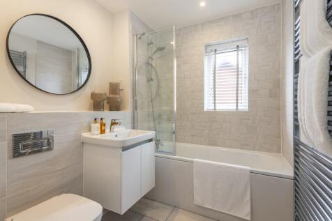 the glades at mindenhurst, deepcut