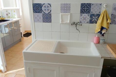 handy utility sink