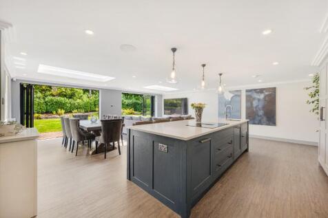 Kitchen-Dining-Snug