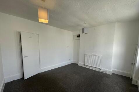 115 Stokes Croft flat 4- Lounge.jpeg