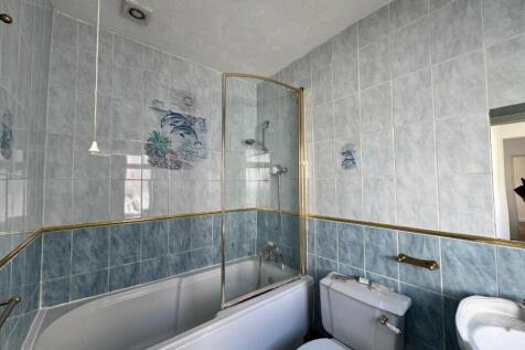 Bathroom.JPEG