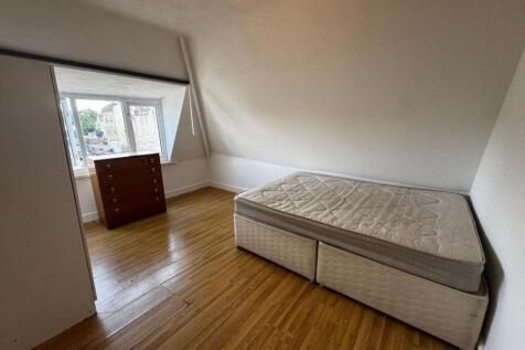 Bedroom 5.jpeg