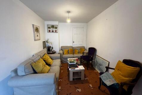 Lounge.1.jpeg