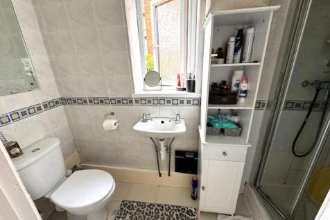 Bathroom.jpeg