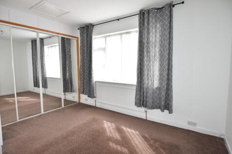 Bedroom 2.JPG