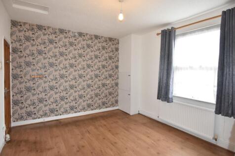 Bedroom 4.JPG