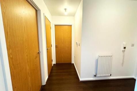 Hallway.jpeg