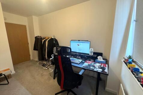 Bedroom 2.jpg