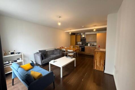 Lounge 2.2.jpg