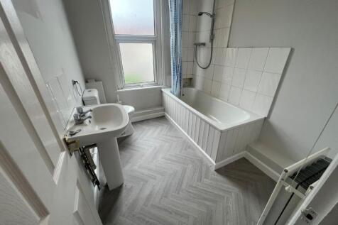 Bathroom.jpg