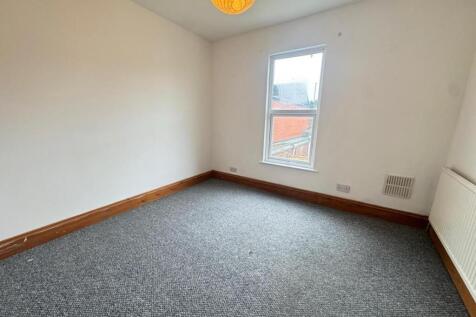 Bedroom 1.jpeg