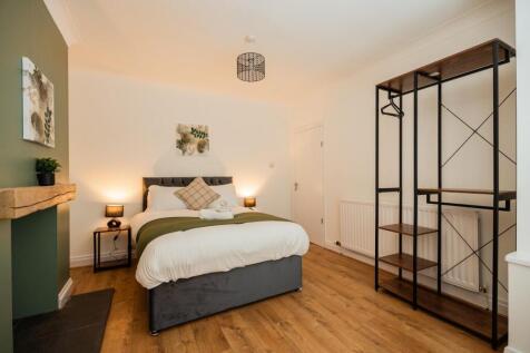 Bedroom 4.jpg